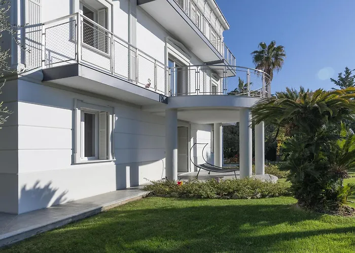 La Lincolnia - With Garden And Seaview - Happy