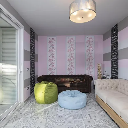 La Lincolnia - With Garden And Seaview - Happy Casa de Férias *