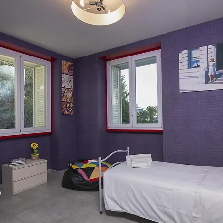 La Lincolnia - With Garden And Seaview - Happy