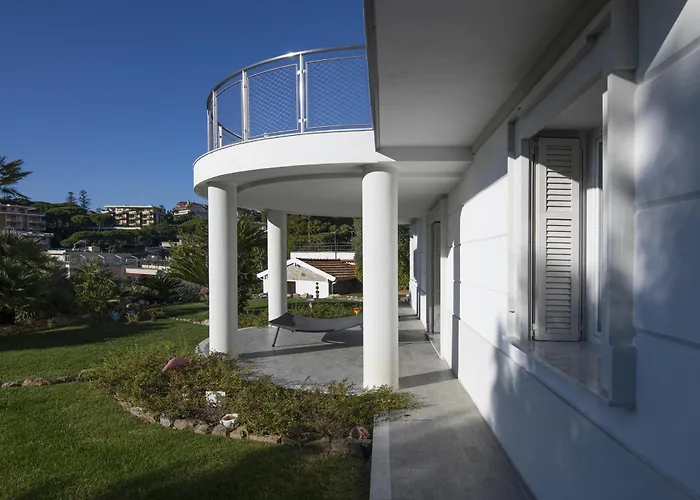 La Lincolnia - With Garden And Seaview - Happy Σπίτι διακοπών *